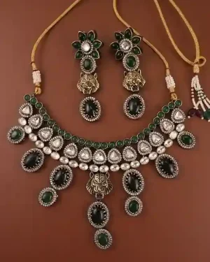 Aria Classic Kundan set