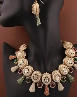 Raha Traditional Set
