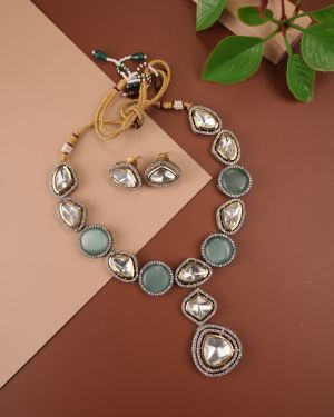 Ria set