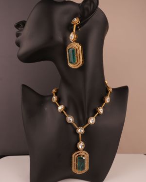 Noor – Necklace Set