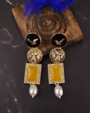 Amaya Earrings