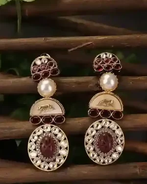 Shanaya Balis (Maroon)