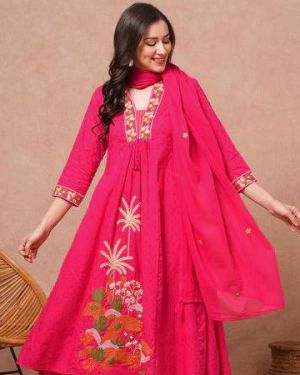 Solid Floral Embroidered A-Line Paneled Kurta with Pant & Dupatta – Pink